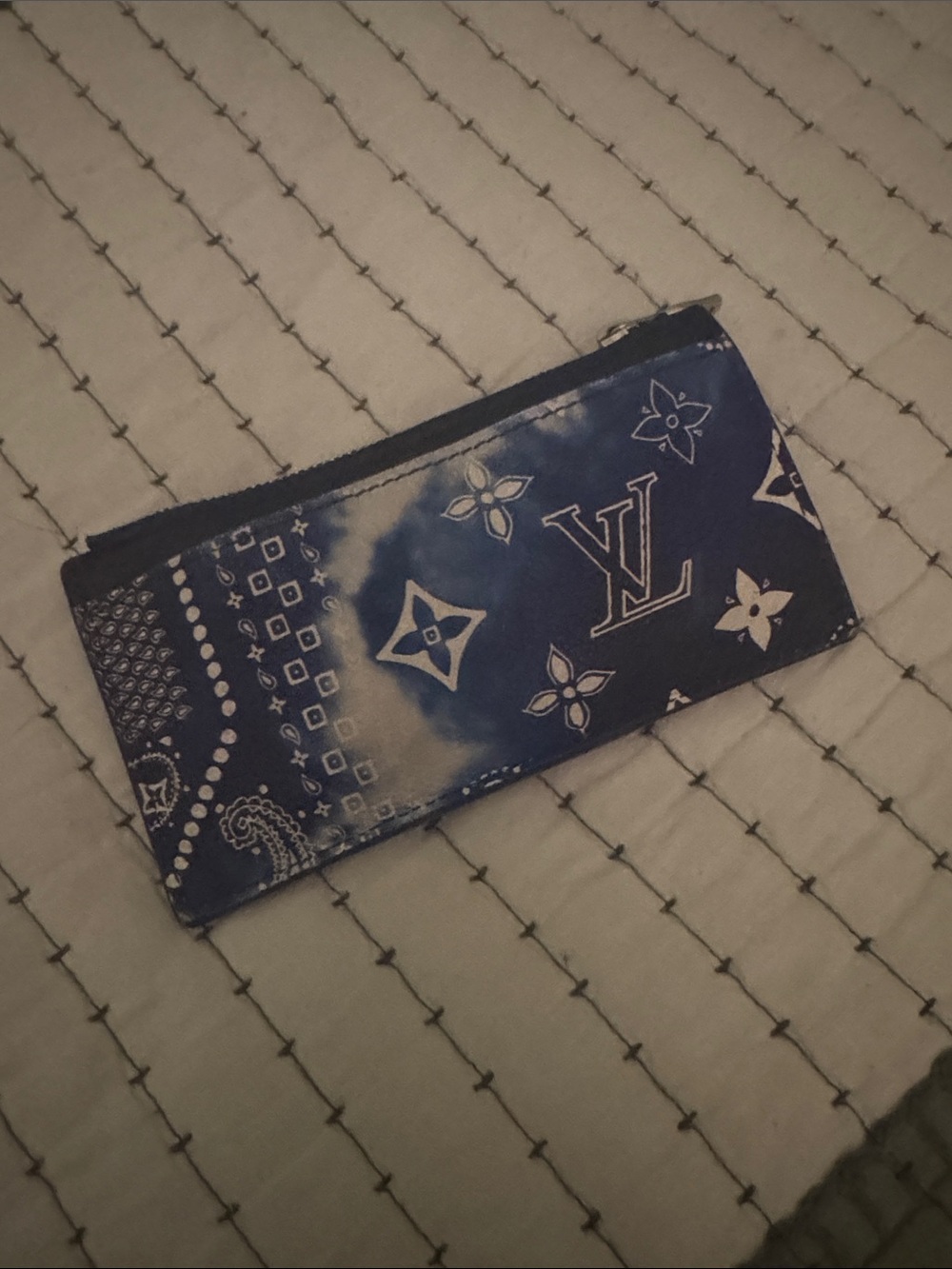 Louis Vuitton Blue Bandana Monogram Zip Card Holder authentic